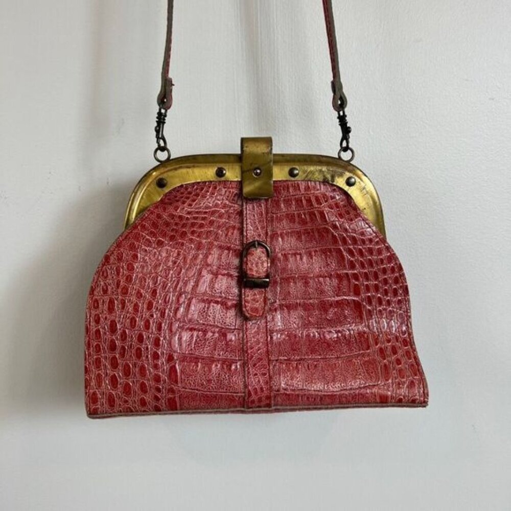 Vintage 70s 80s Red Genuine Leather Gold Metal Clasp Women's Crossbody Bag Purse